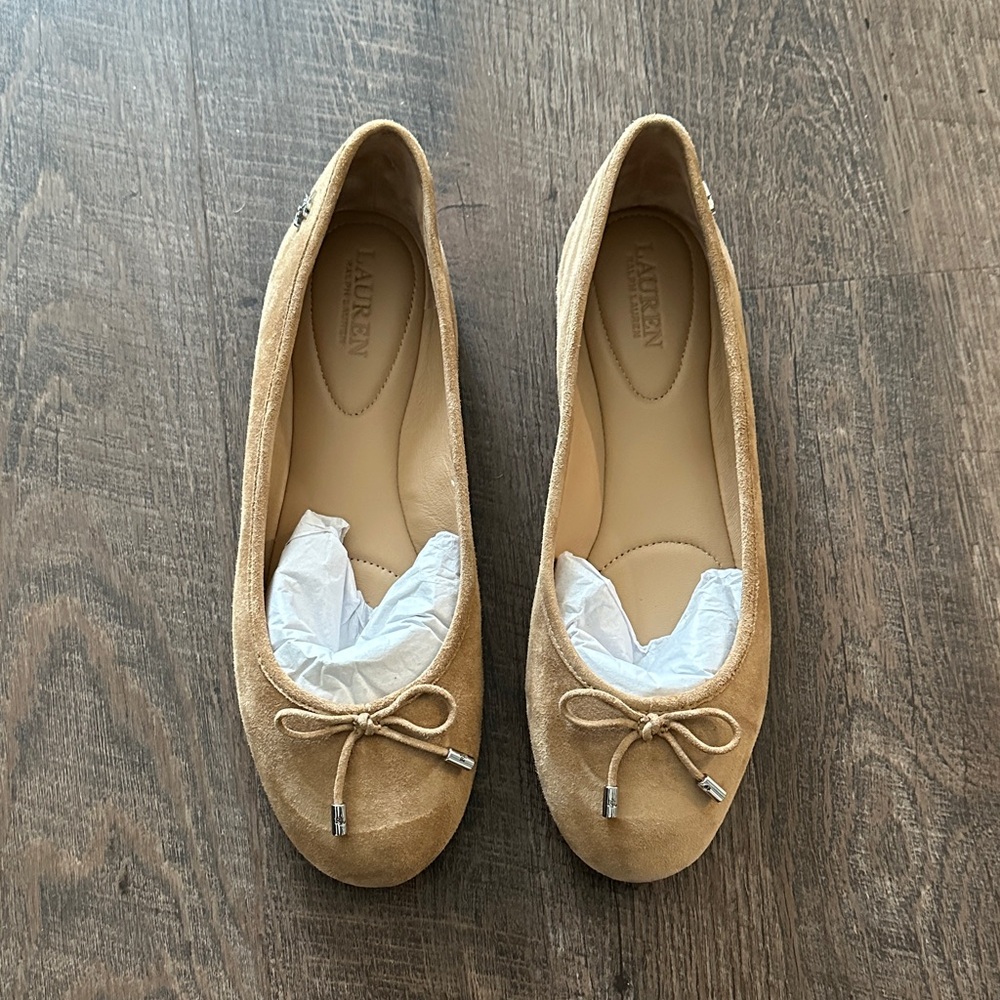 Lauren by Ralph Lauren Jayna Suede Camel Tan Bow Flats 7.5 Suede EUC